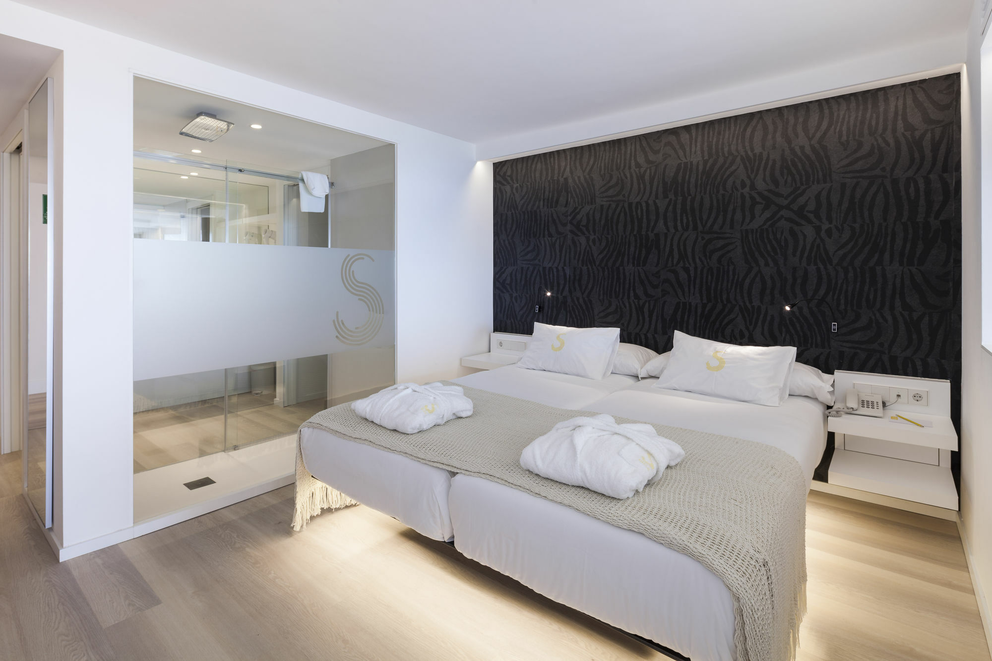 Sud Ibiza Suites Exterior photo