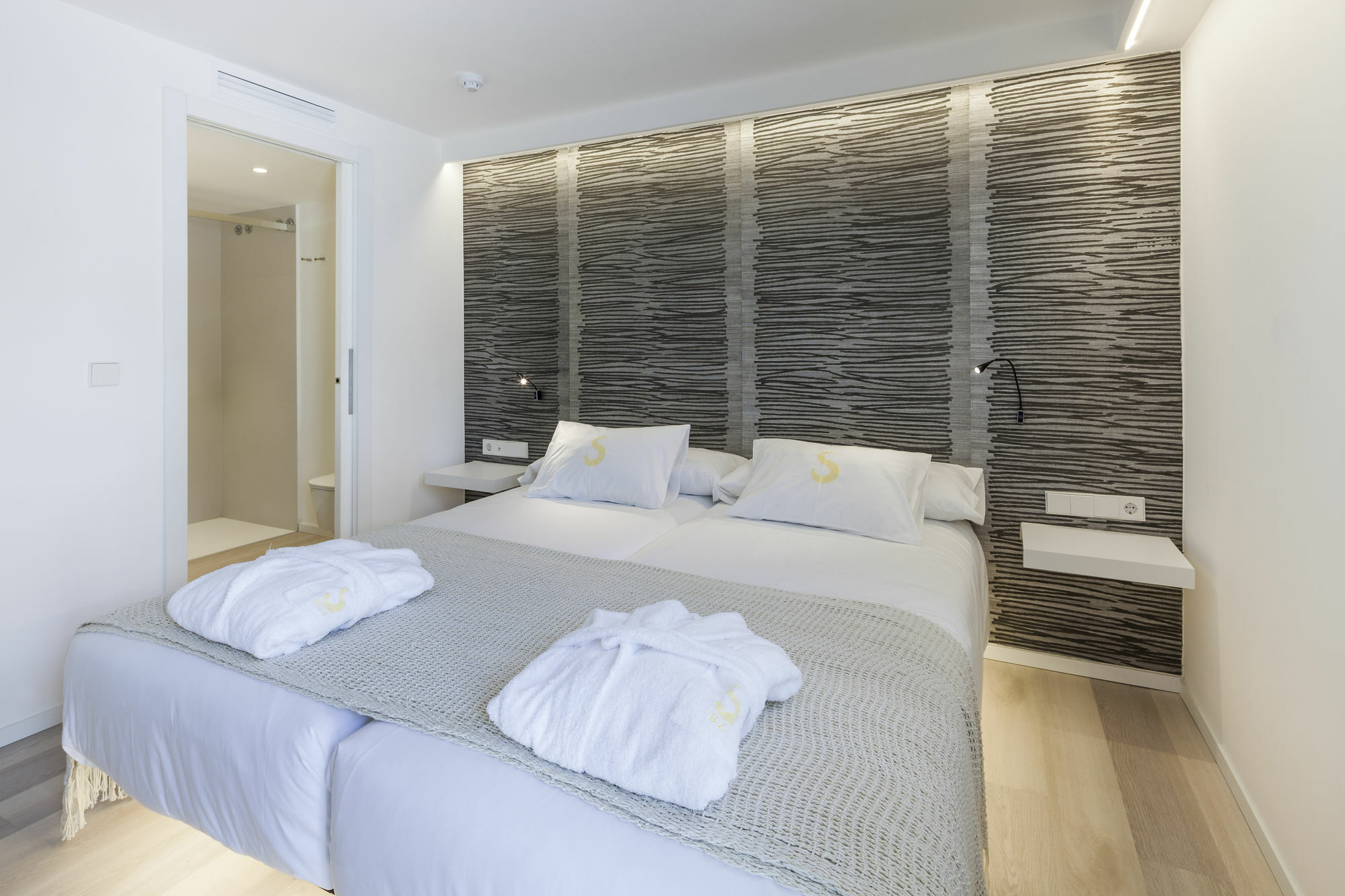 Sud Ibiza Suites Exterior photo